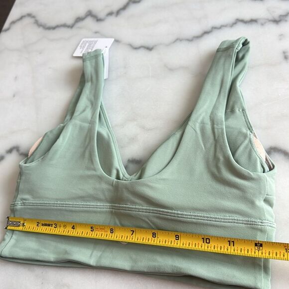 Lululemon Align V-Neck Bra Light Support, C/D Cup size 6 NWT PALM COURT - Picture 3 of 6